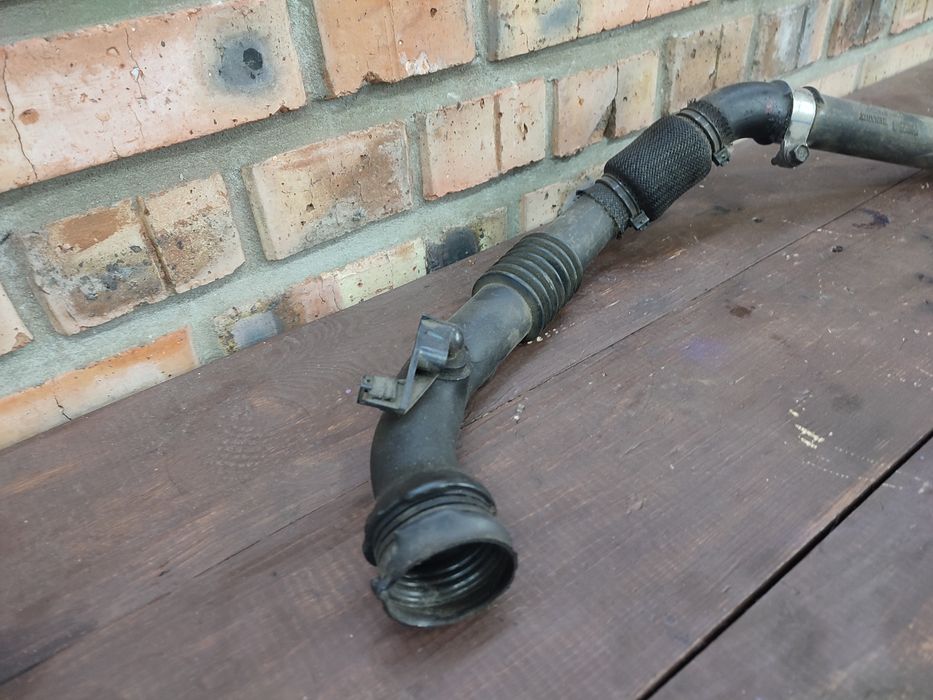 Патрубок интеркулера Renault Kangoo 1.5 dci 8200874705 8200875380