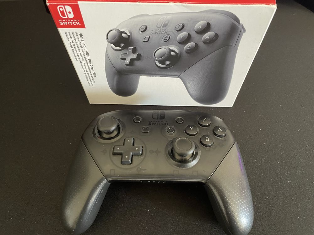 Nintendo Switch Pro Controller