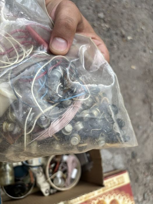 Принимаю радиодетали