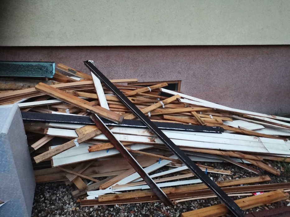 boazeria  sosnowa po  demontażu