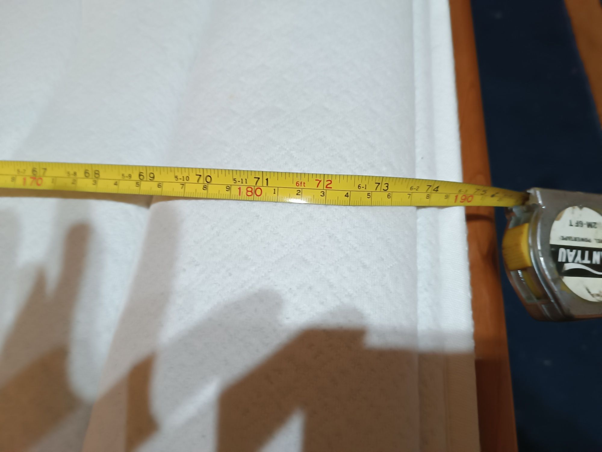 Cama de casal com colchão molaflex