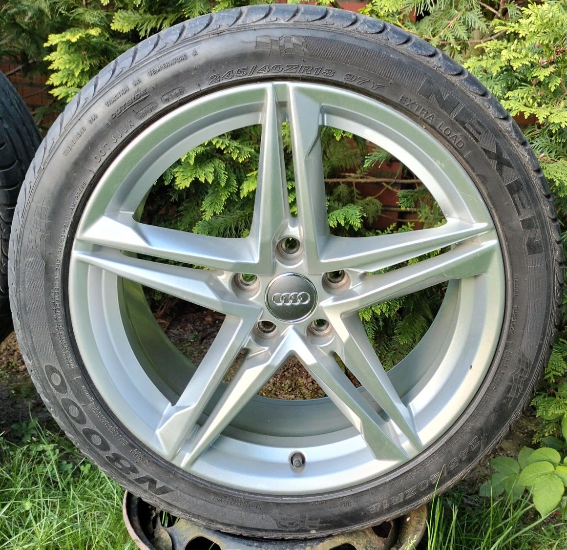 Felgi Oryginał Audi A4 A5 A6 8W0 8Jx18 ET40 5x112 opony lato 245/40r18