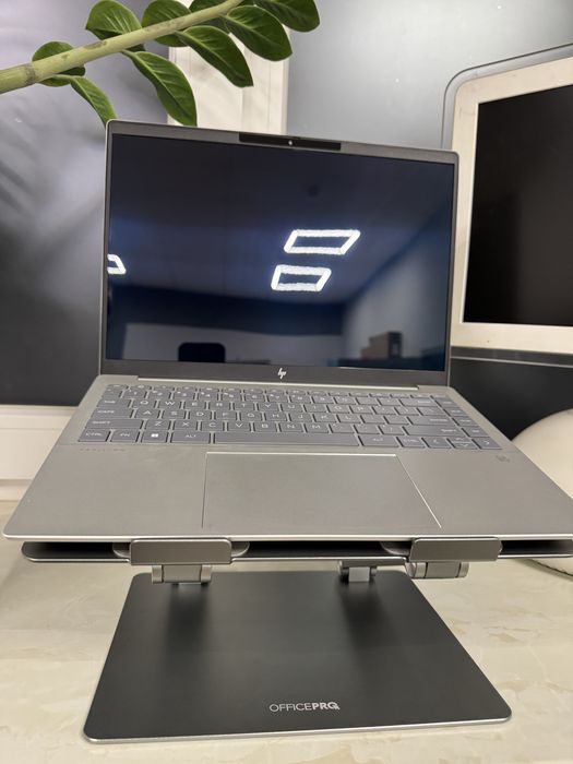 Ноутбук HP Pavilion Plus 14-ey0095c1 (88C84UA) OLED 120Hz, Супер стан