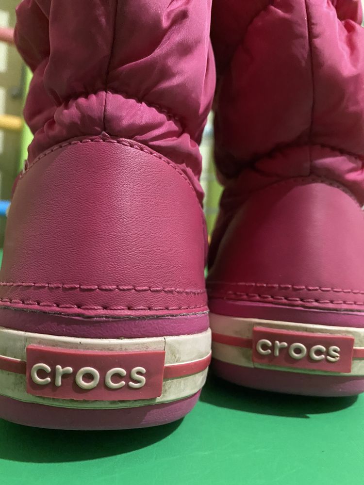 Зимові чоботи/взуття crocs