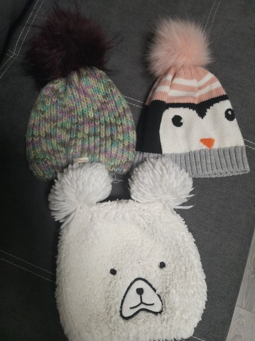 Теплые шапки на девочку