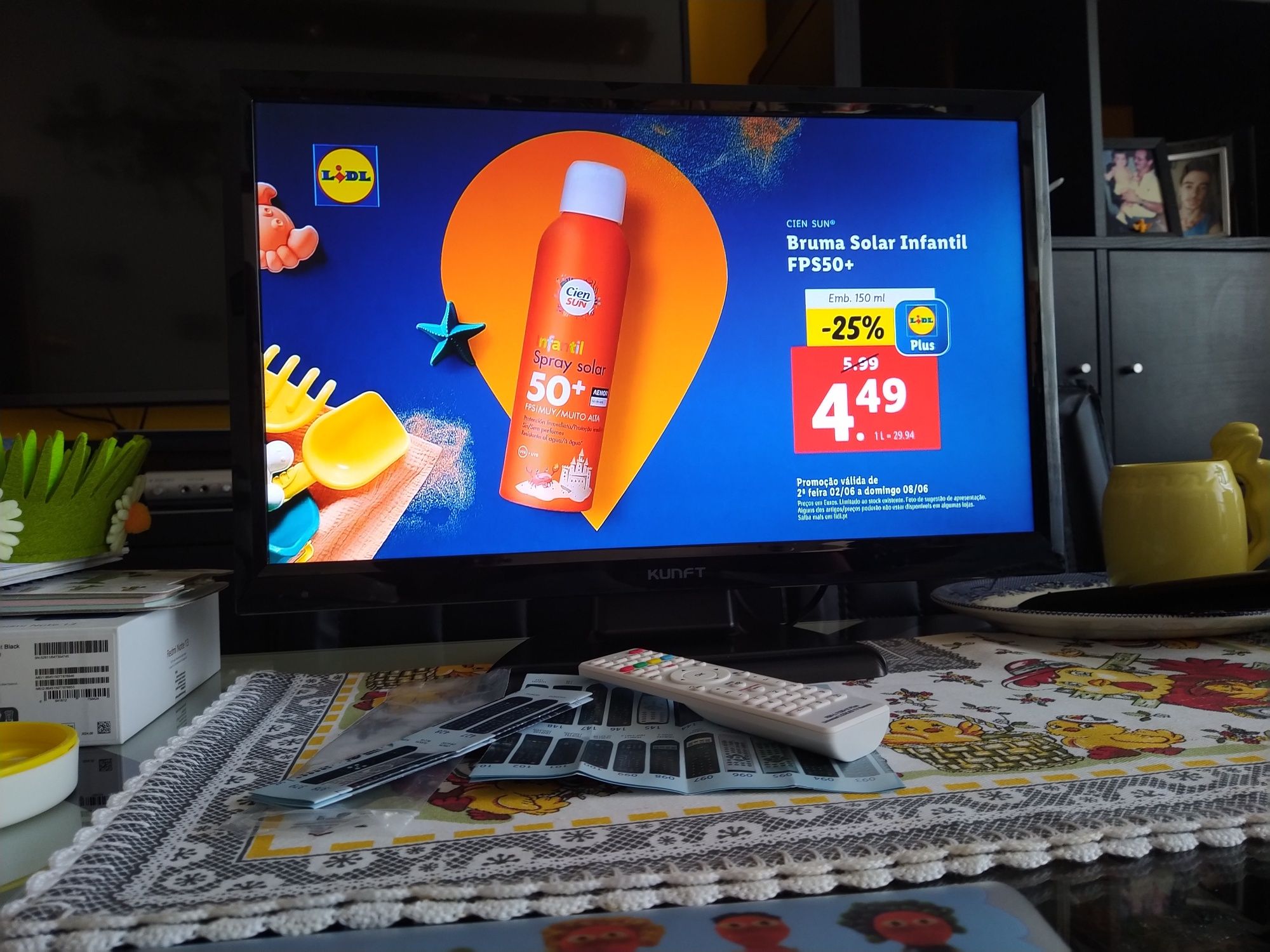 TV televisão monitor KUNFT casa quarto apartamento vivenda escritório.