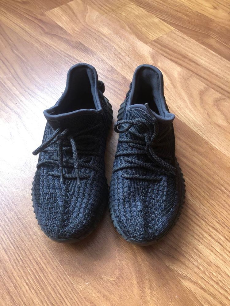 Кросівки yeezy boost