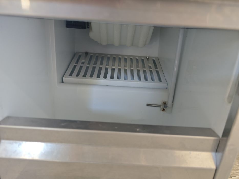 Льодогенератор пальчик 24кг/24год Ggmgastro