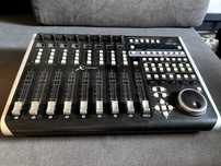 Behringer X-Touch kontroler MIDI/DAW