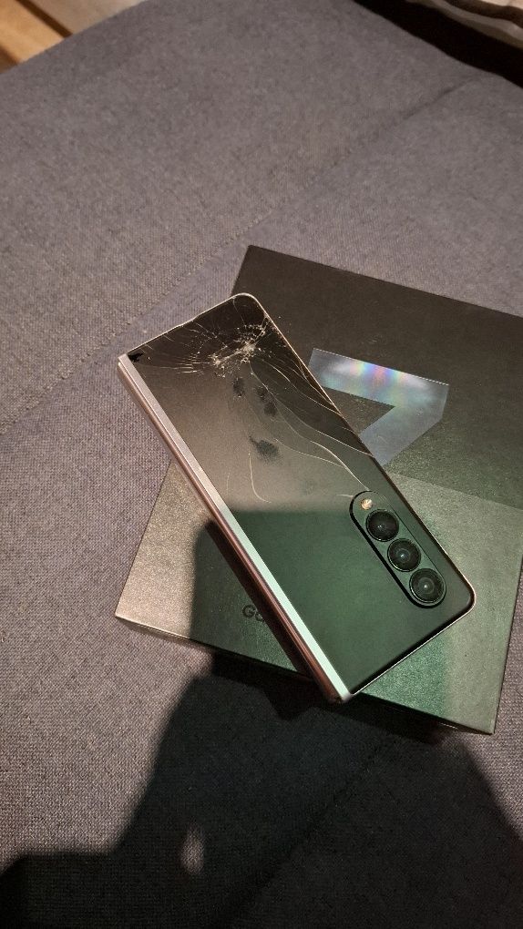 Samsung z lofd 3 5g 512  komplet sprawny z wadą