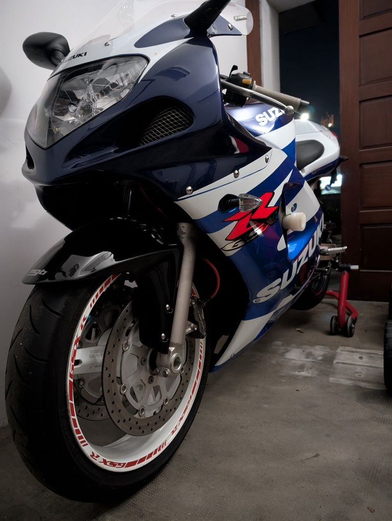 Suzuki GSXR 600 k1