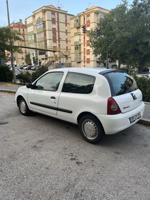 Renault Clio II storia 1.5 dci comercial