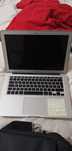 Macbook 1466. I5 4g ram ssd128