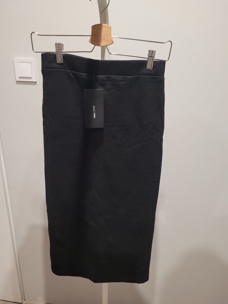 Czarna spódnica dresowa Zara r.S