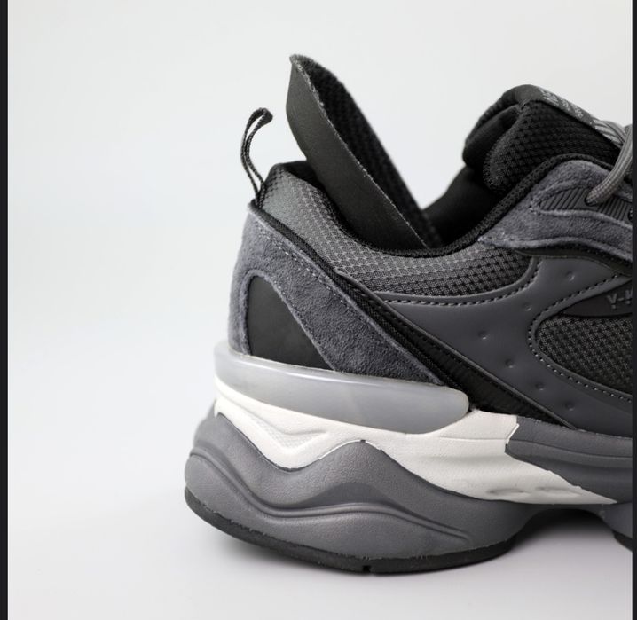 Кросівки чоловічі, термо вологостійкі.