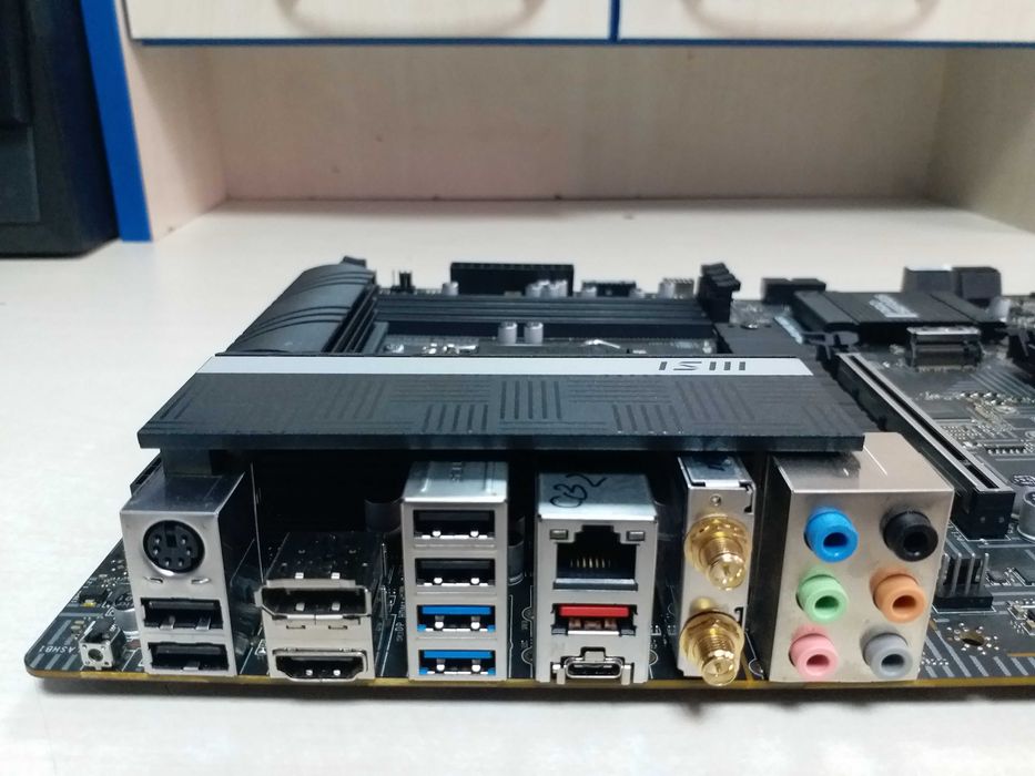 Материнська плата MSI Z590 PRO WiFi  сокет 1200