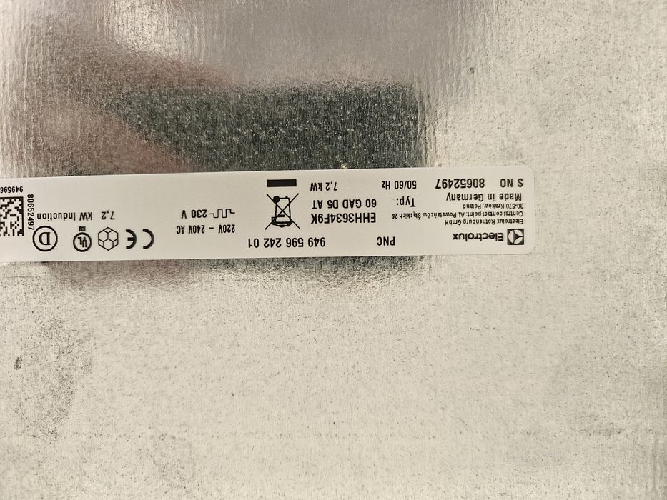 Pęknieta Kuchenka indukcyjna Electrolux