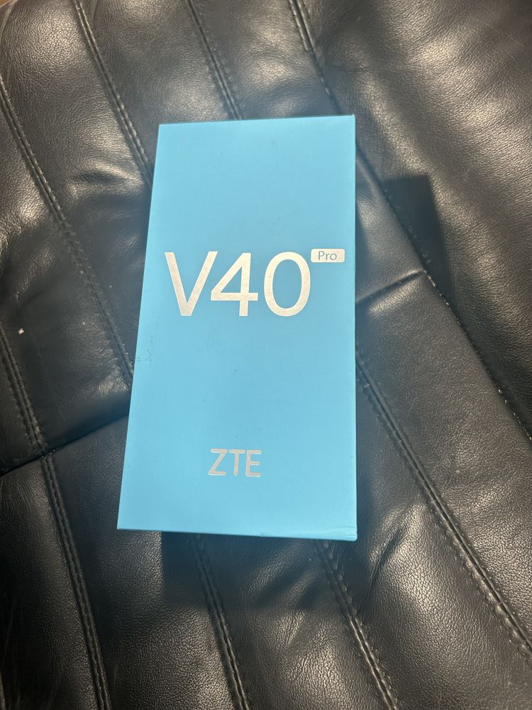 Смартфон ZTE V40 pro