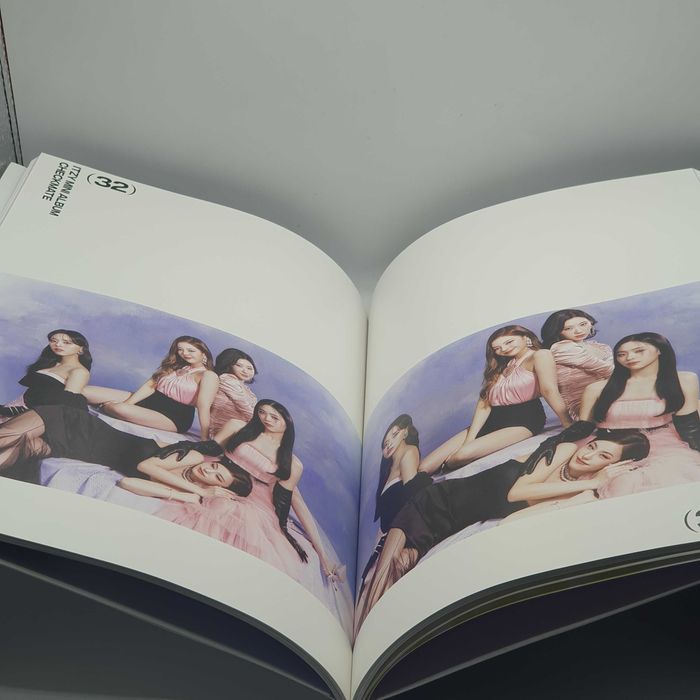 Livro + CD - Itzy ‎– Checkmate (CAPA YUNA) - DISCOGS