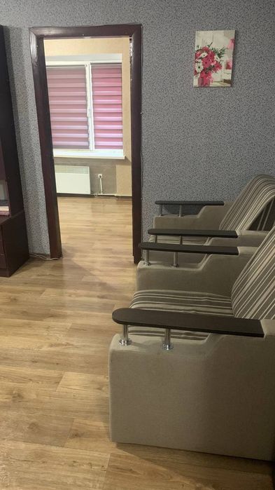 Здається подобово двокімнатна квартира в центрі м. Марганець