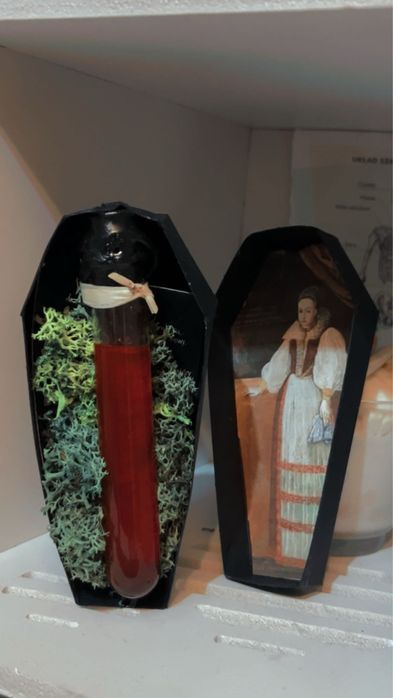 Krwawe naturalne serum do twarzy Elżbiety Batory