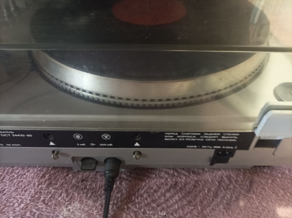 Вініл програвач радянський