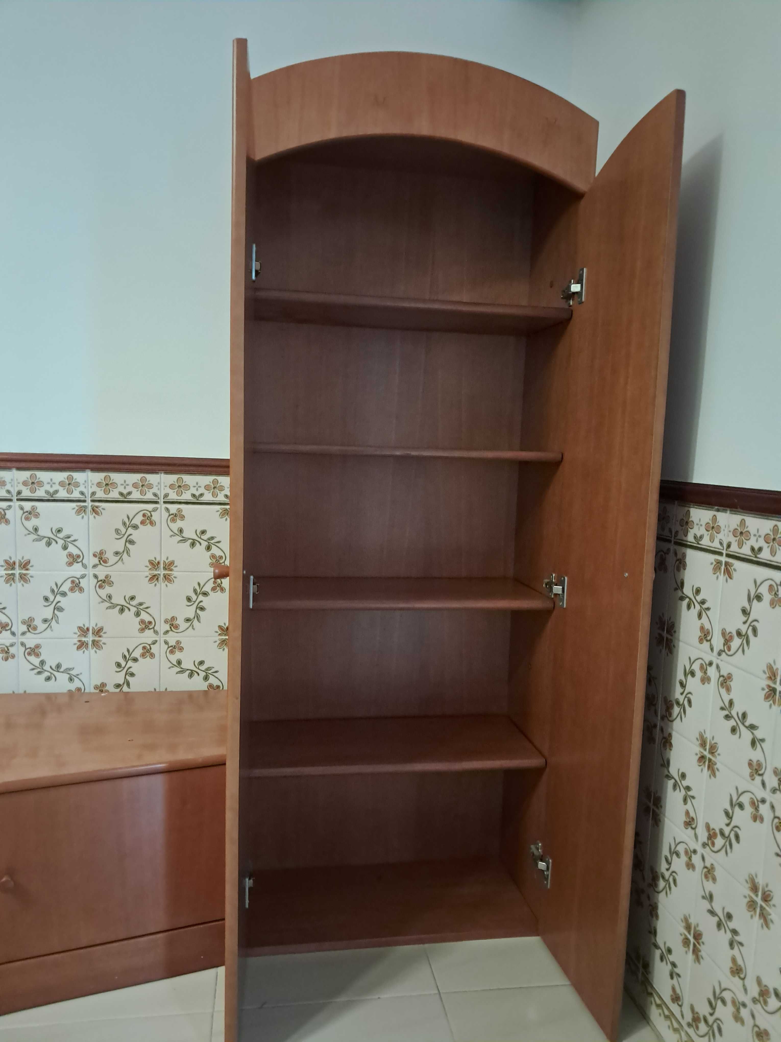 Mobilia sala jantar cerejeira