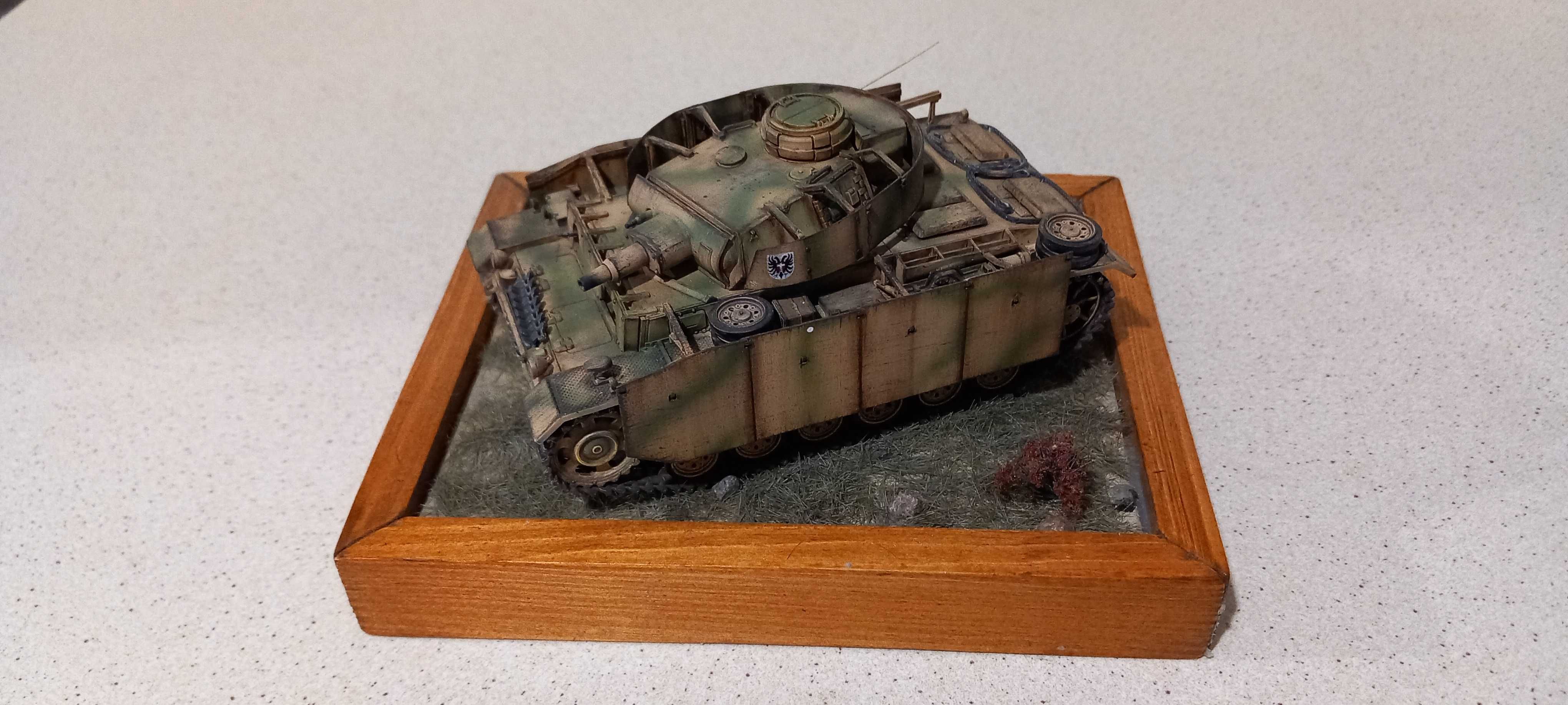 Panzer III 1/48 Pojazdy wojskowe Wyprzedaż  !
