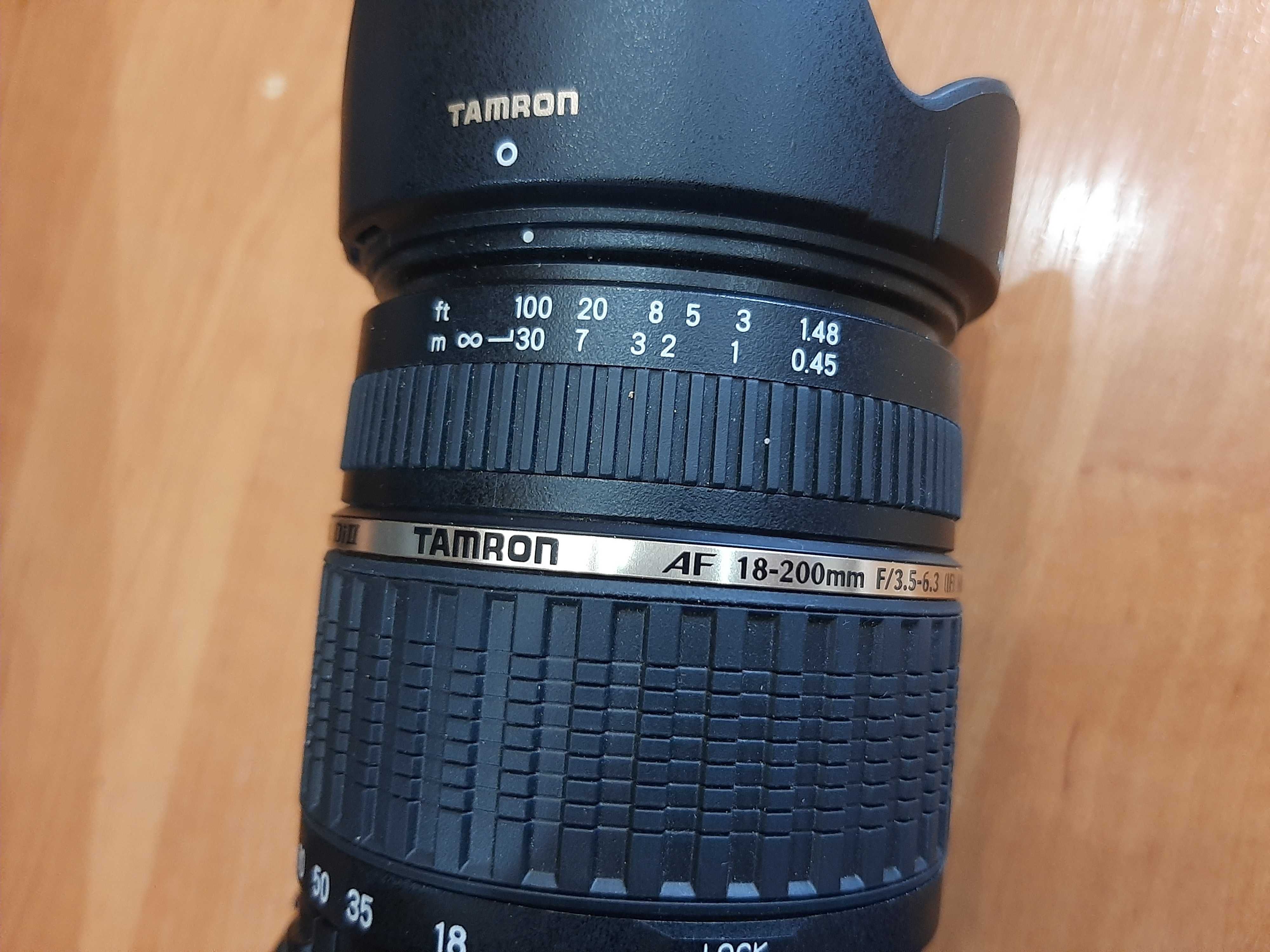 Canon EOS Rebel T3 + Tamron AF18-200mm F / 3.5-6.3 XR Di II  Macro