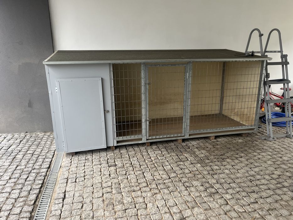 Jaula canil com poquissimo uso