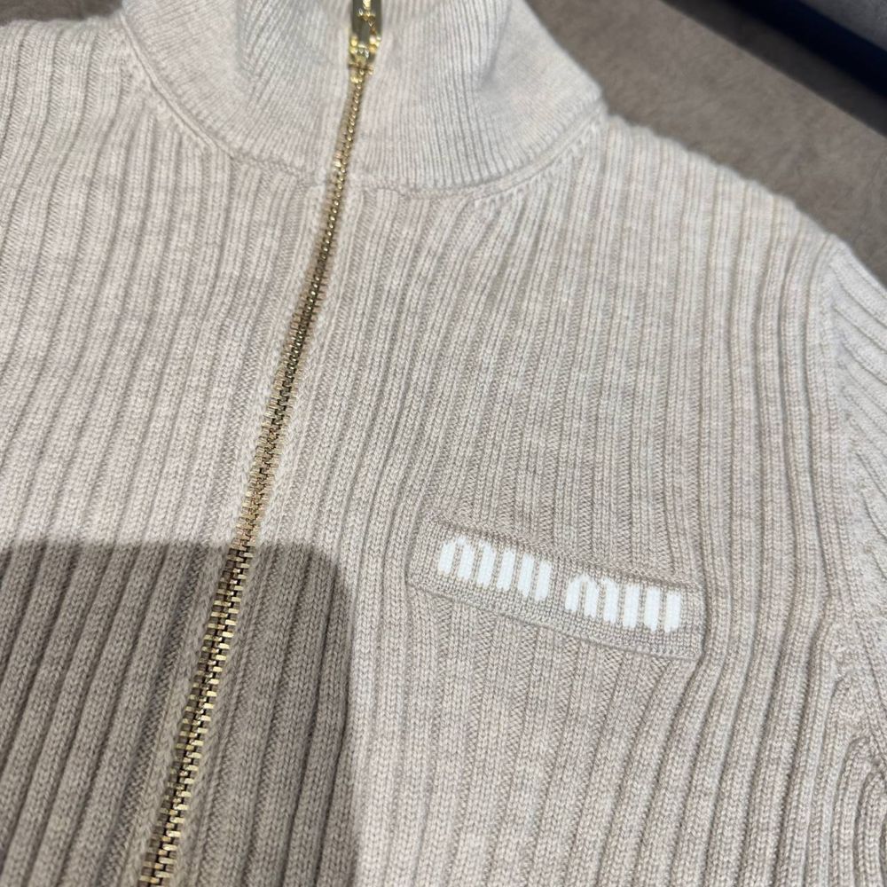 Кофта на замке Miu Miu 36 p