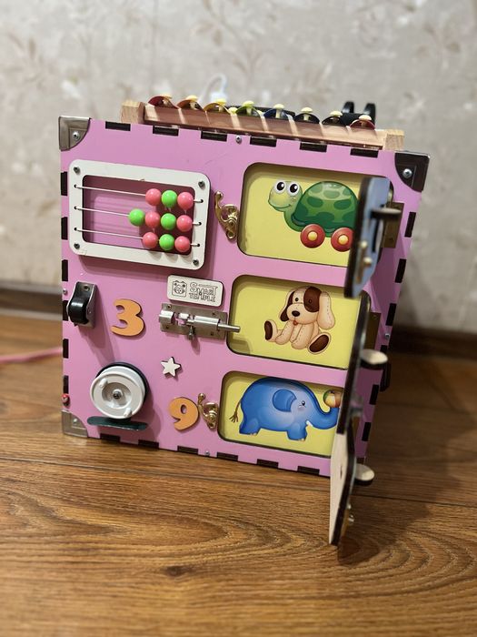 Бізікуб 30х30 для дівчинки