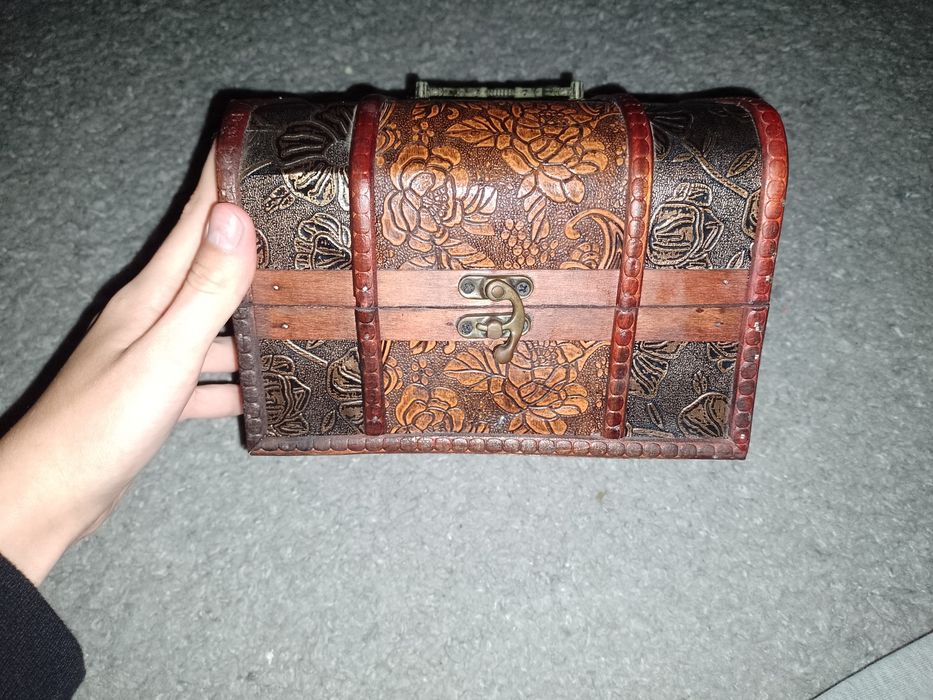 Сундук в винтажном стиле