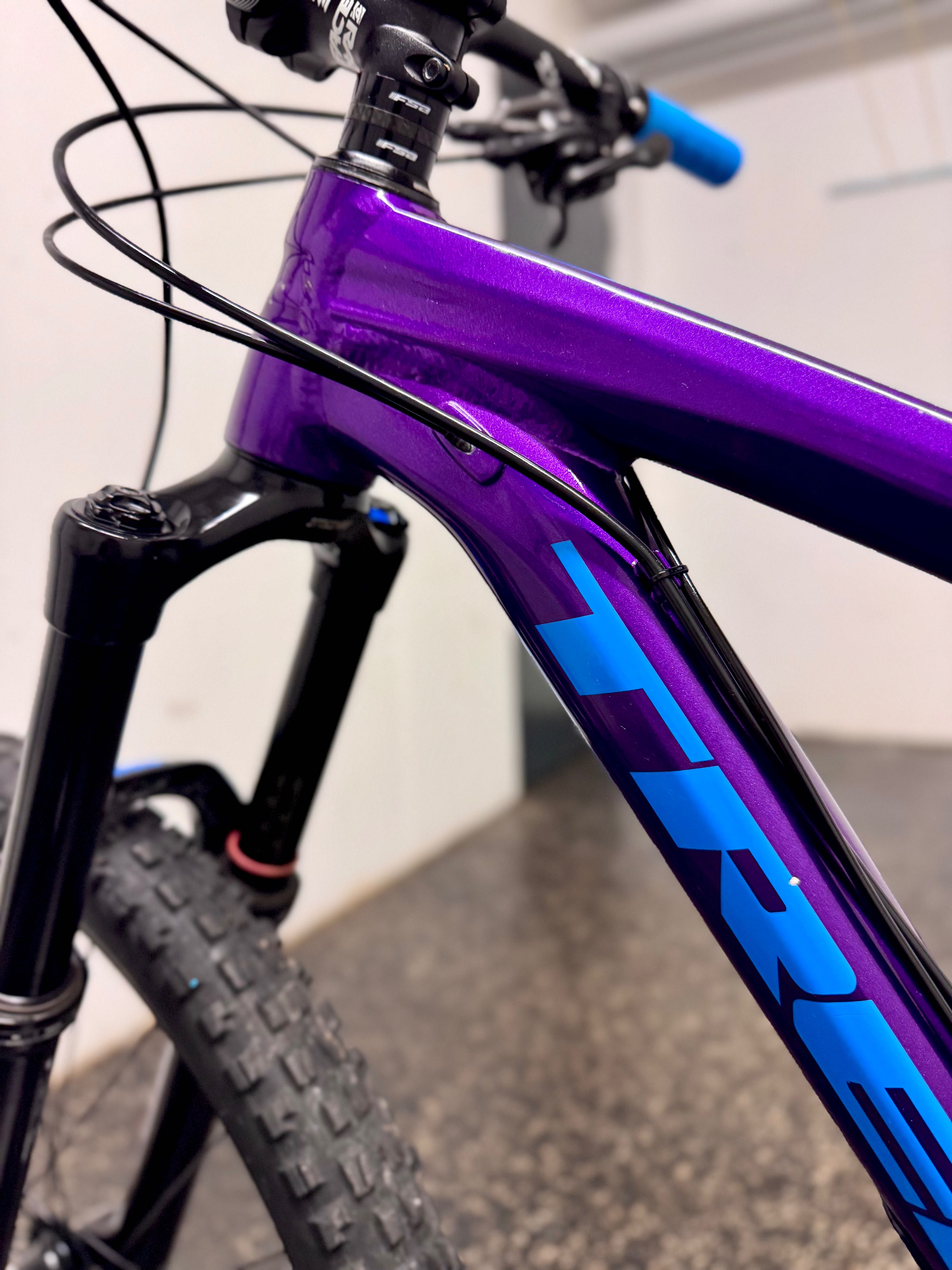 Trek Slash 7 M Kola 27,5 RS Pike Sram Bontrager Shimano XT SUPER Stan!