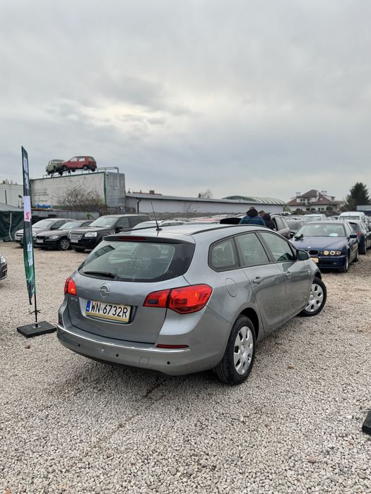 Na Sprzedaż Opel Astra 1.6LPG/automat/bez rdzy/zadbany/klima/zamiana