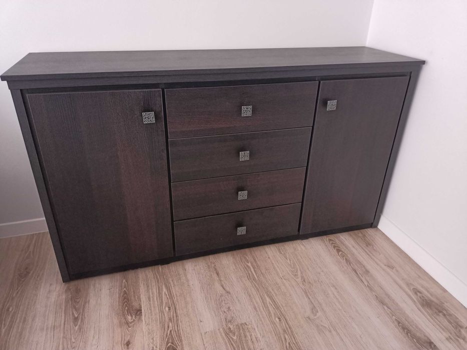 Zestaw mebli do salonu, stół