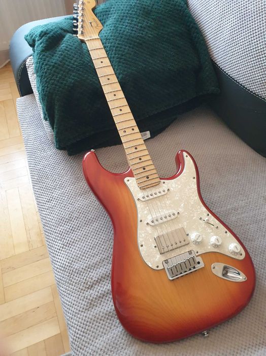 Fender Stratocaster  USA wraz z futerałem walizkowym