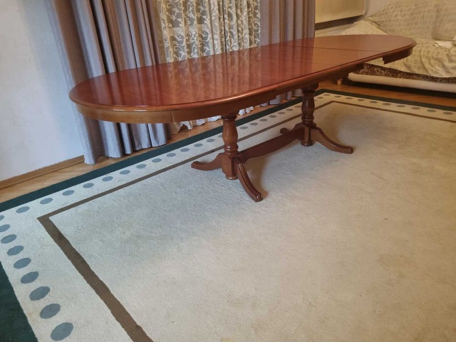 Стол обеденный, натуральное дерево