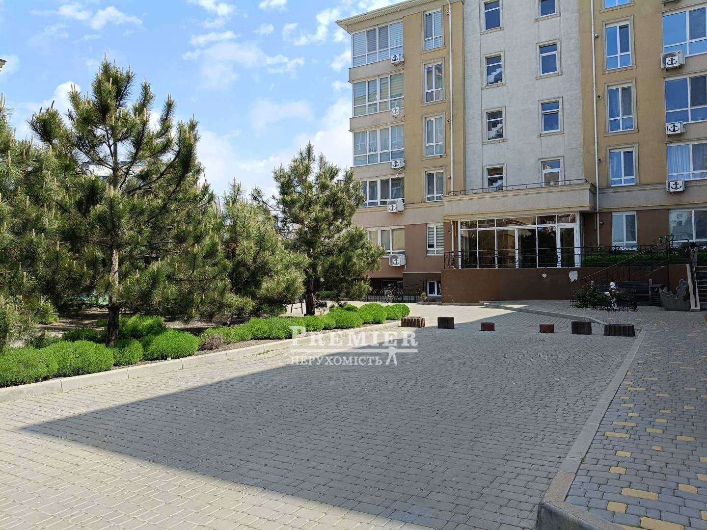 Студія на Бочарова з сучасним ремонтом. Вигідна ціна.