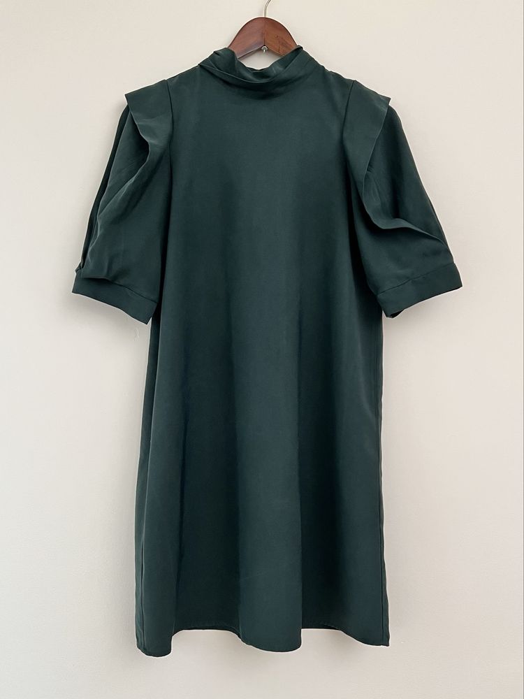 Zara butelkowozielona wiskozowa trapezowa sukienka mini 36 S