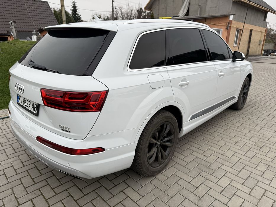 Продам Ауді Q7 4m 2016