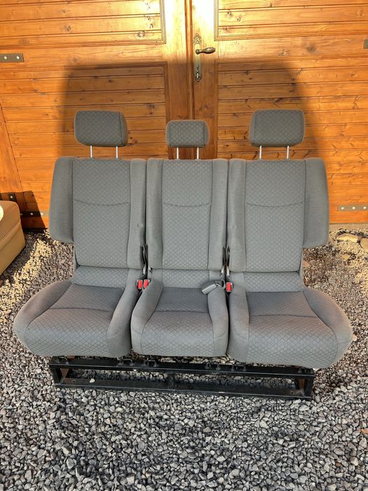 Сидіння для буса. Сідушки, крісла, автосидіння