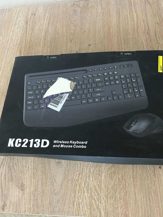 Klawiatura w komplecie z myszką