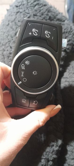 Блокирування світлом ford focus 3