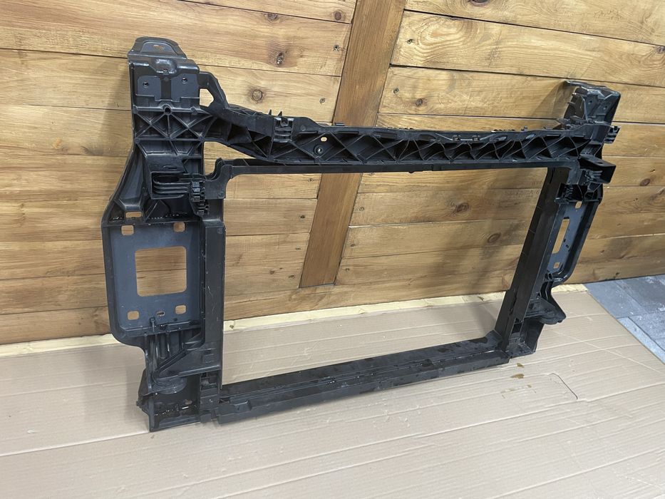 Телевізор Audi E-tron панель Etron