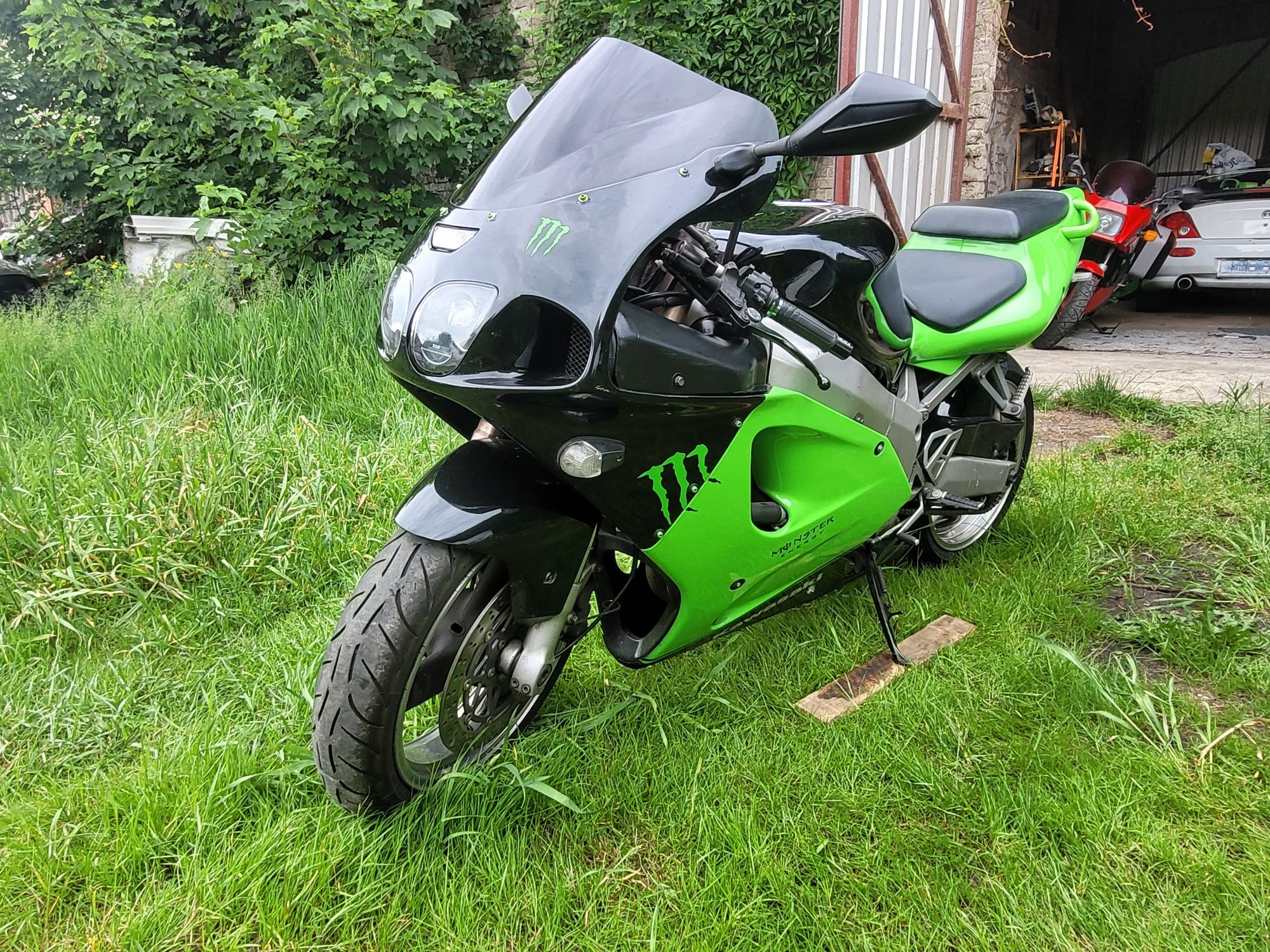 Kawasaki Zx7r ninja z Niemiec zadbana polerowane felgi tuning