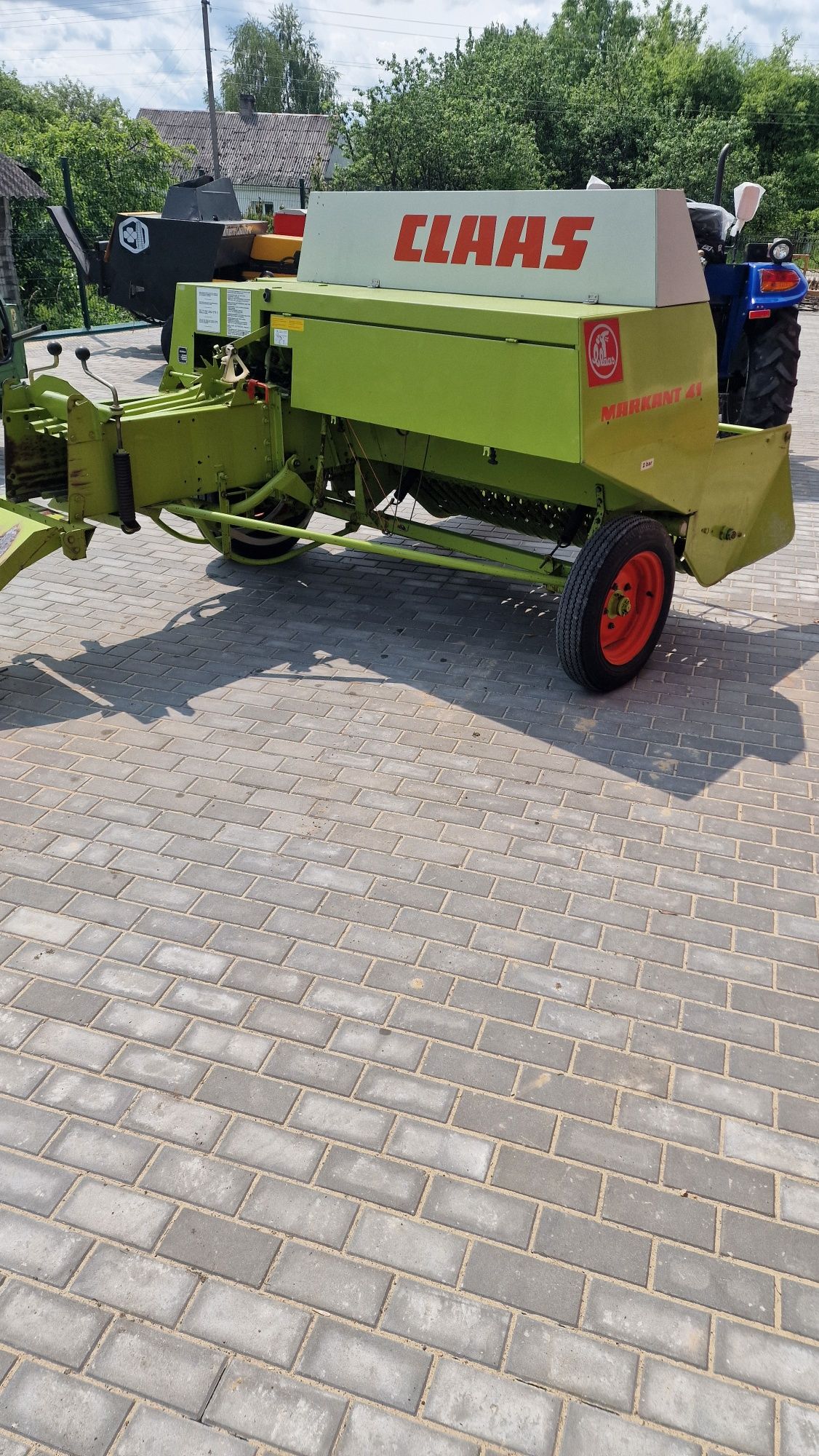 Прес-Підбирач Claas Markant 41