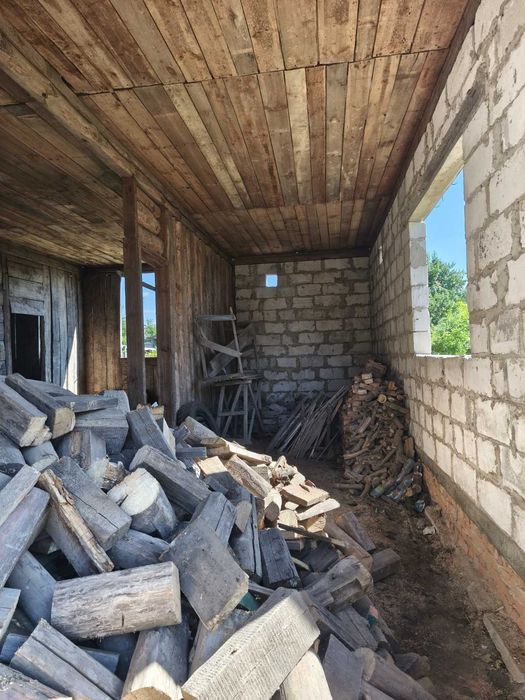 Продаж будинок під ремонт