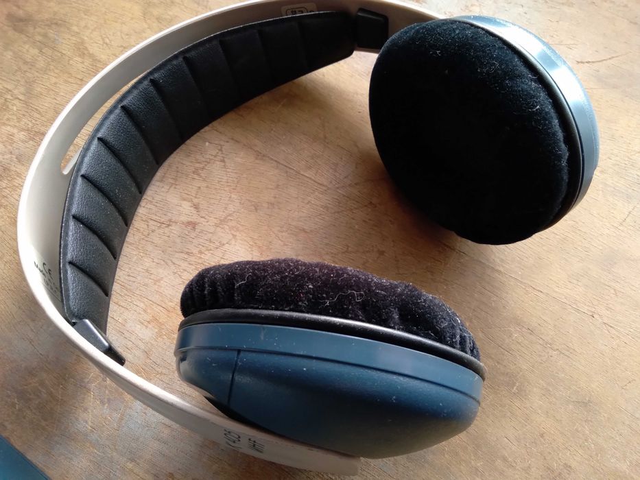 Беспроводные наушники AKG K405, редкая модель, Hi-Fi звук без проводов