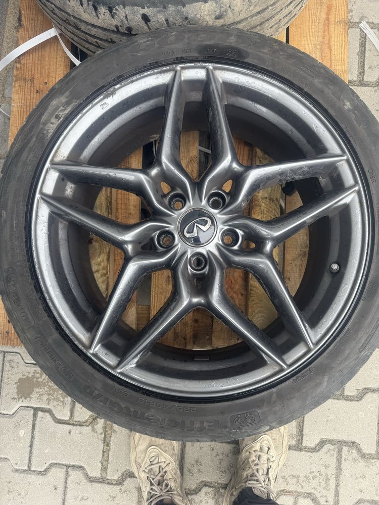 Sprzedam felgi Infiniti Q30 QX30 19 cali 5x112 Et 43.5